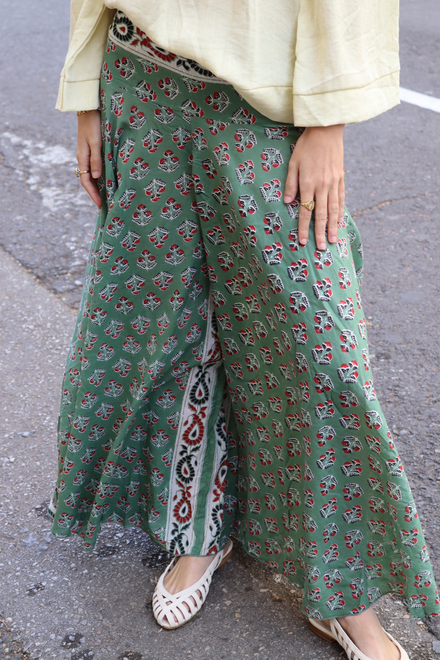 FALDA PANTALÓN ESTAMPADA VERDE