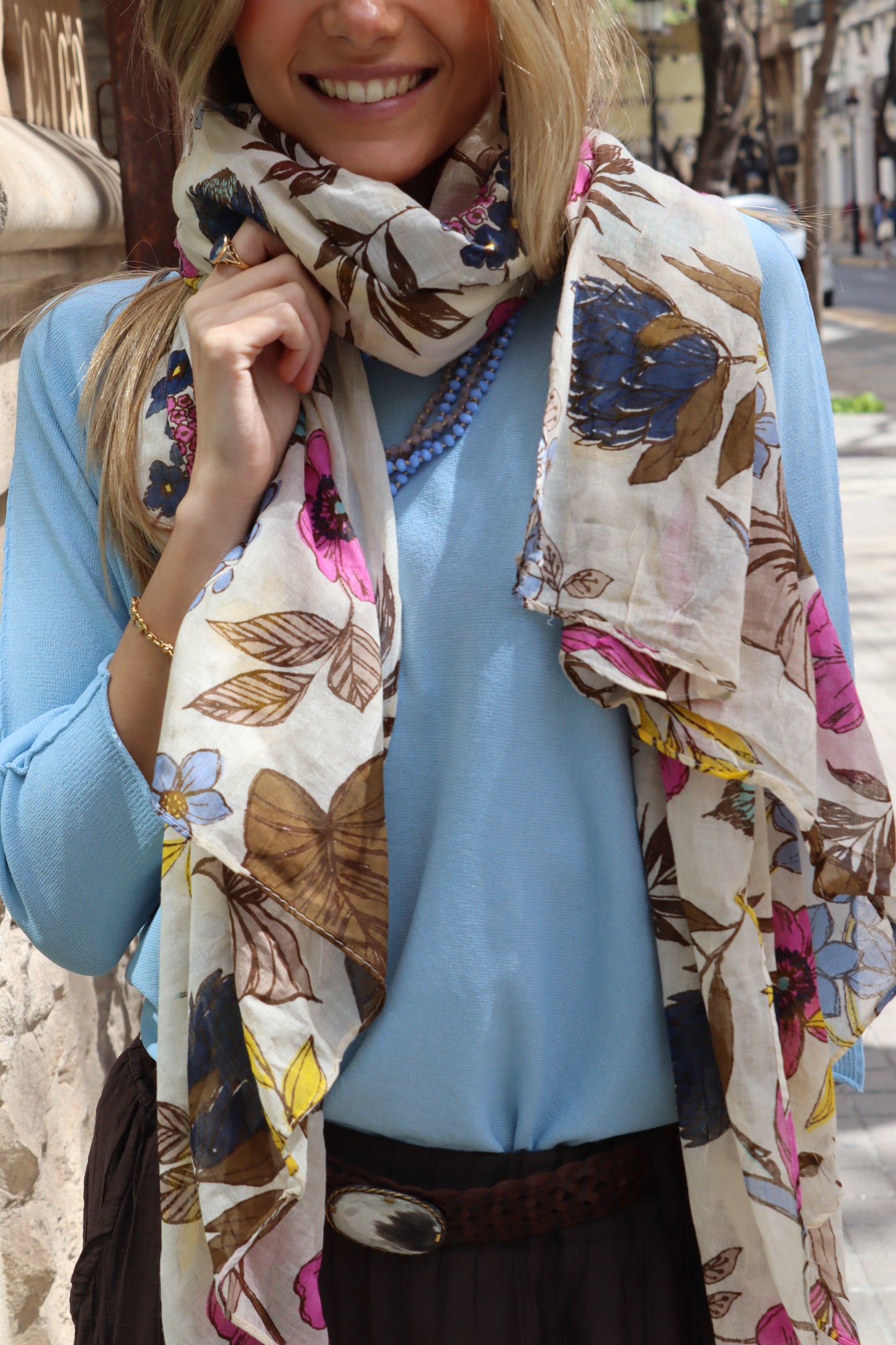 PAÑUELO ESTAMPADO FLORAL