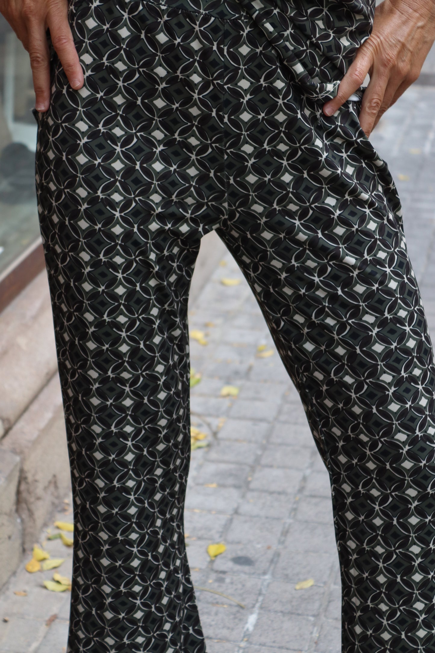 PANTALÓN CAMPANA ELENA VERDE