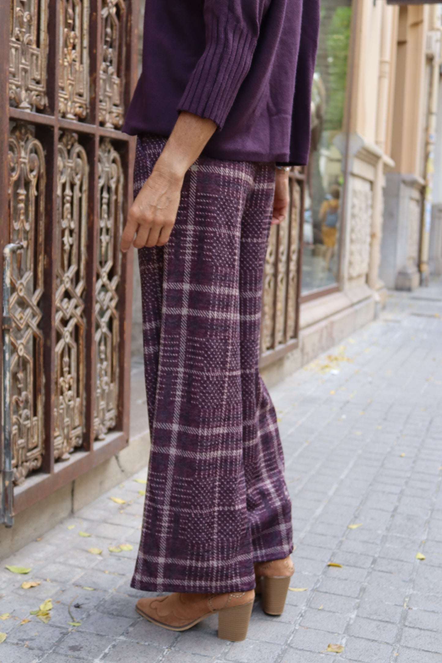 PANTALÓN ESCOCÉS BERENJENA