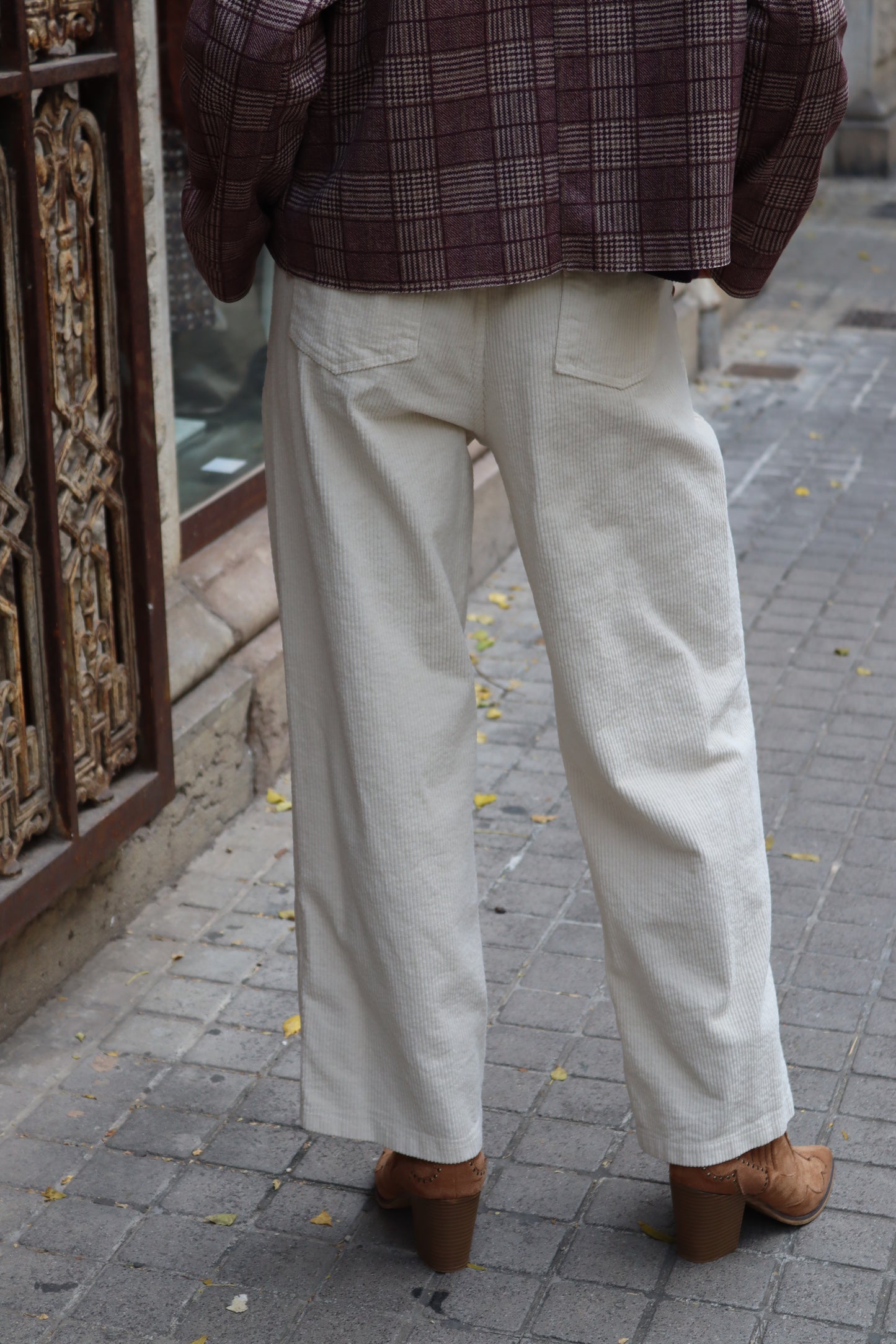 PANTALÓN PANA BLANCO ROTO