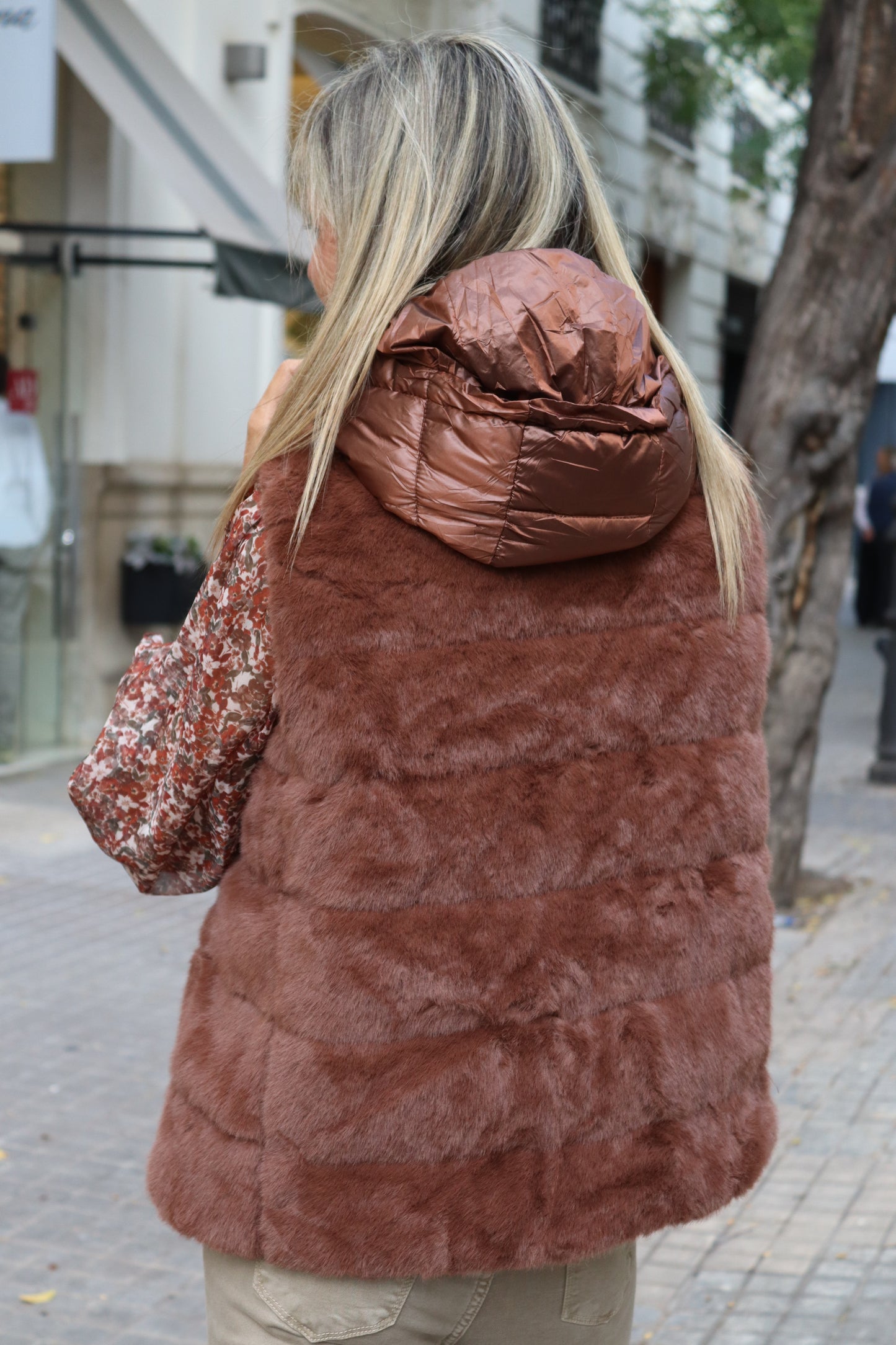 CHALECO MARTINA TIERRA