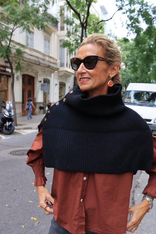PONCHO CORTO NEGRO