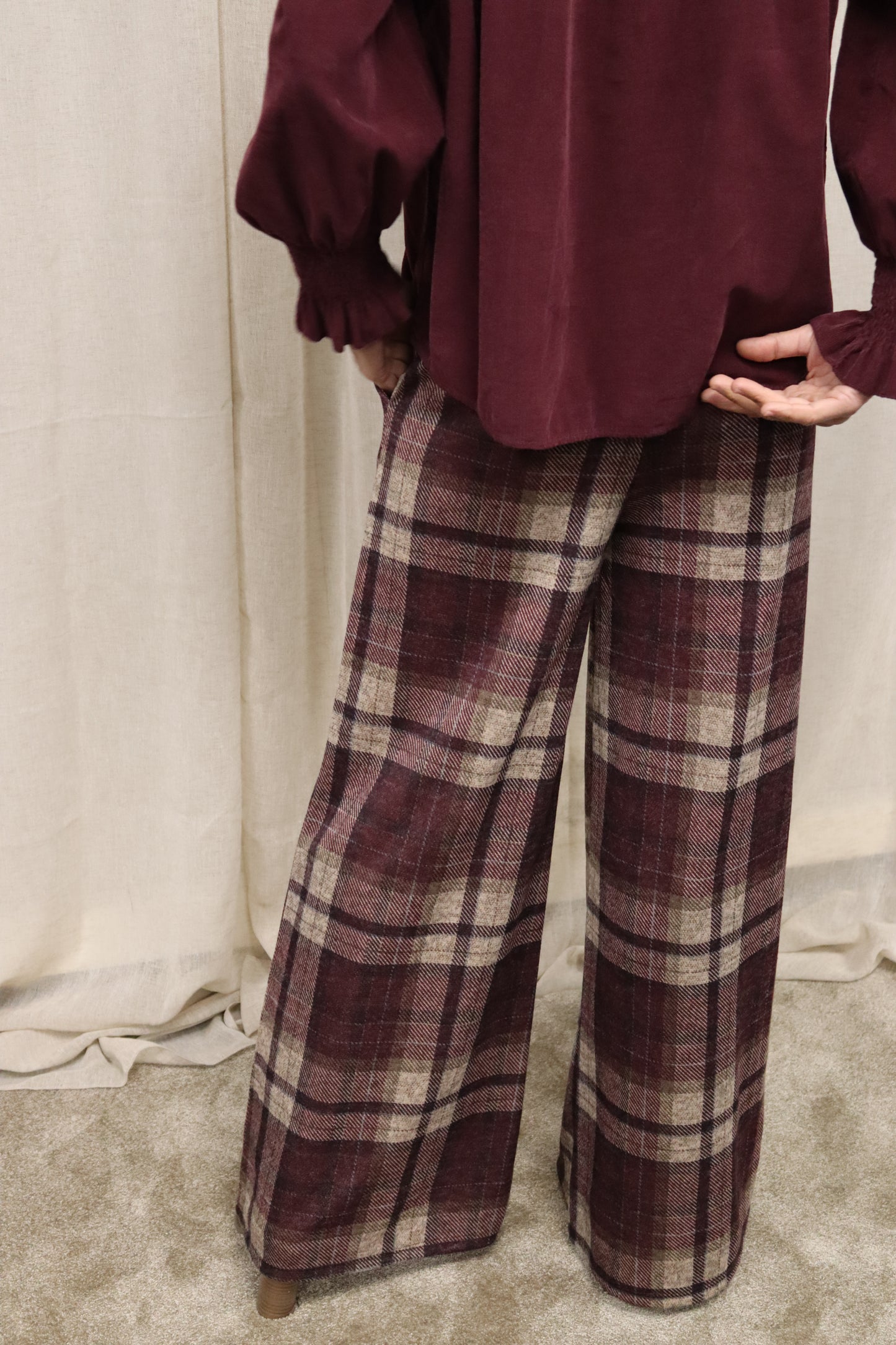 PANTALÓN BERTA BERENJENA