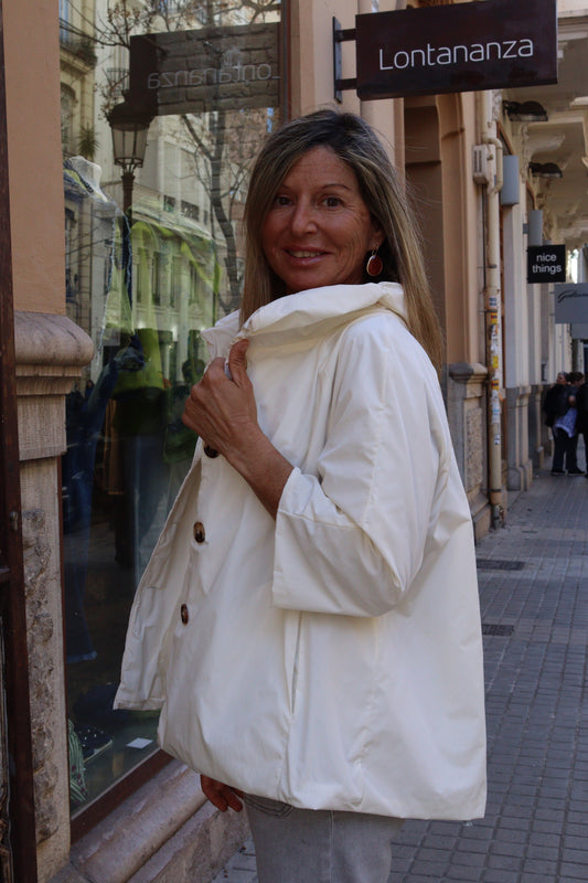 GABARDINA CORTA MERY BLANCA