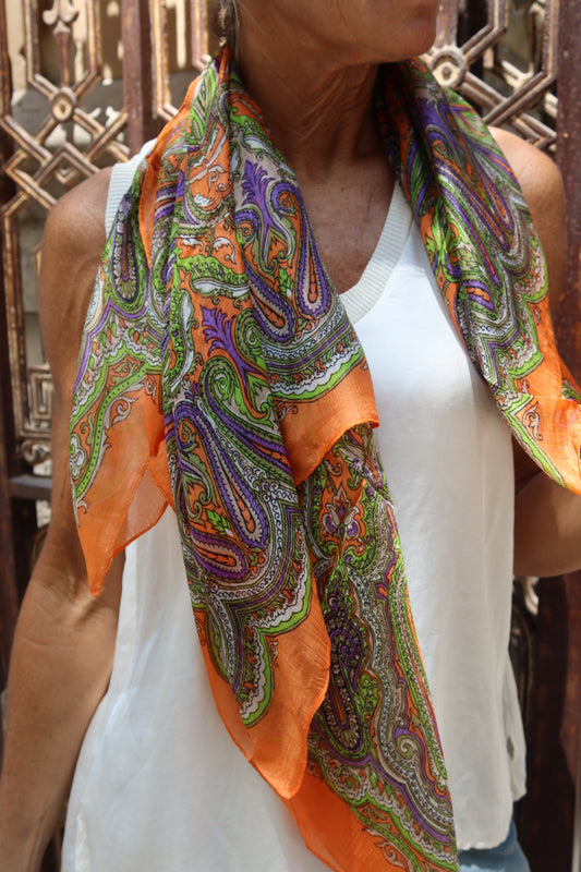 PAÑUELO SEDA ESTAMPADO UNICO