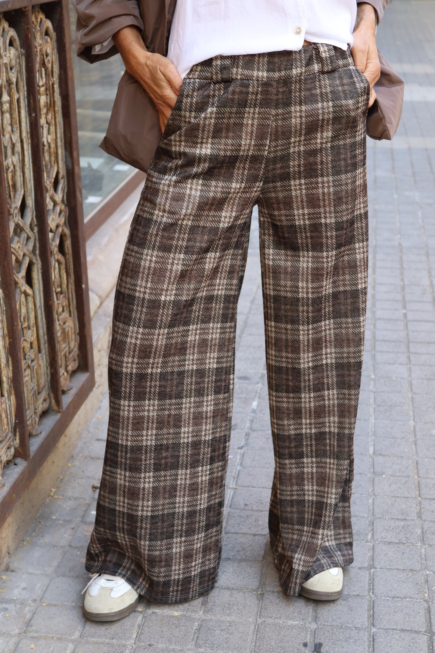 PANTALÓN LOLA CHOCOLATE