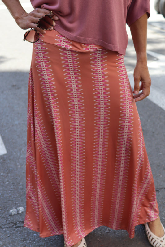 FALDA PRAGA MAQUILLAJE