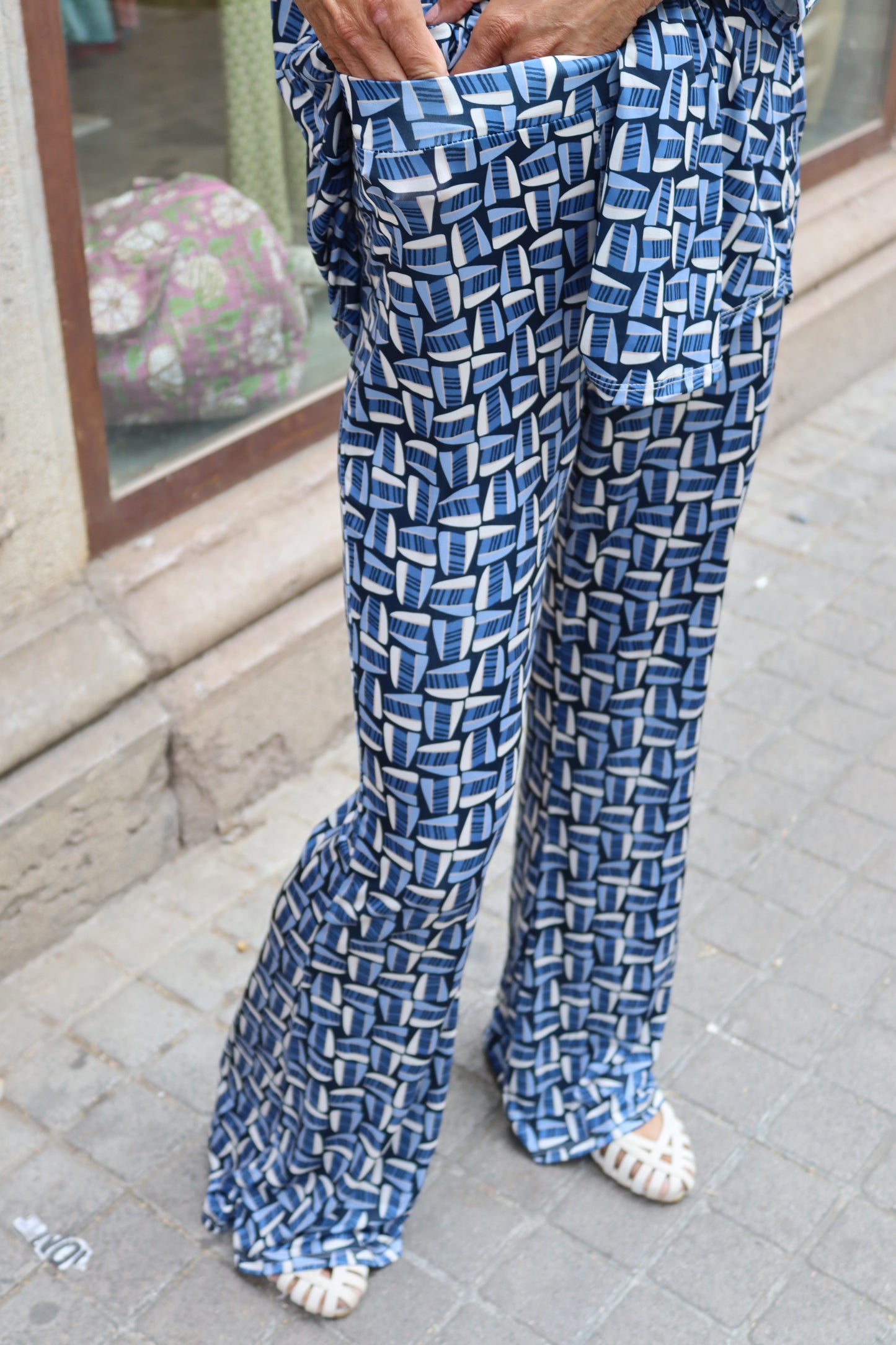 PANTALÓN PETRA CAMPANA AZUL