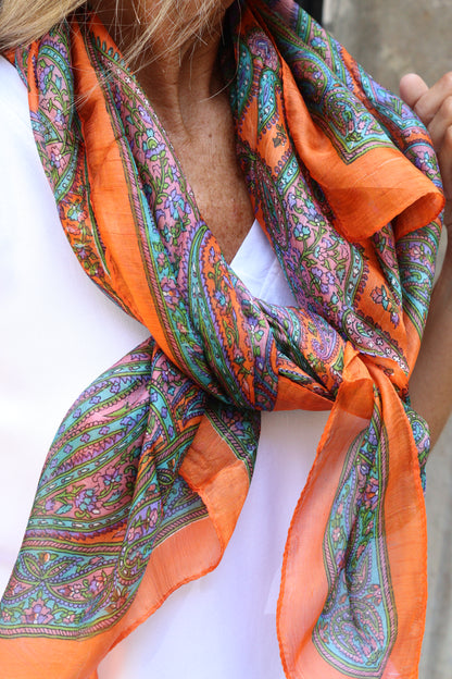 PAÑUELO SEDA ESTAMPADO UNICO NLT