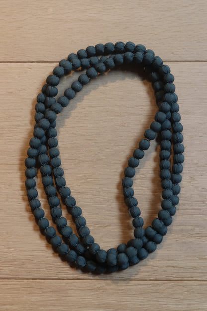 COLLAR EVA GRIS AZULADO