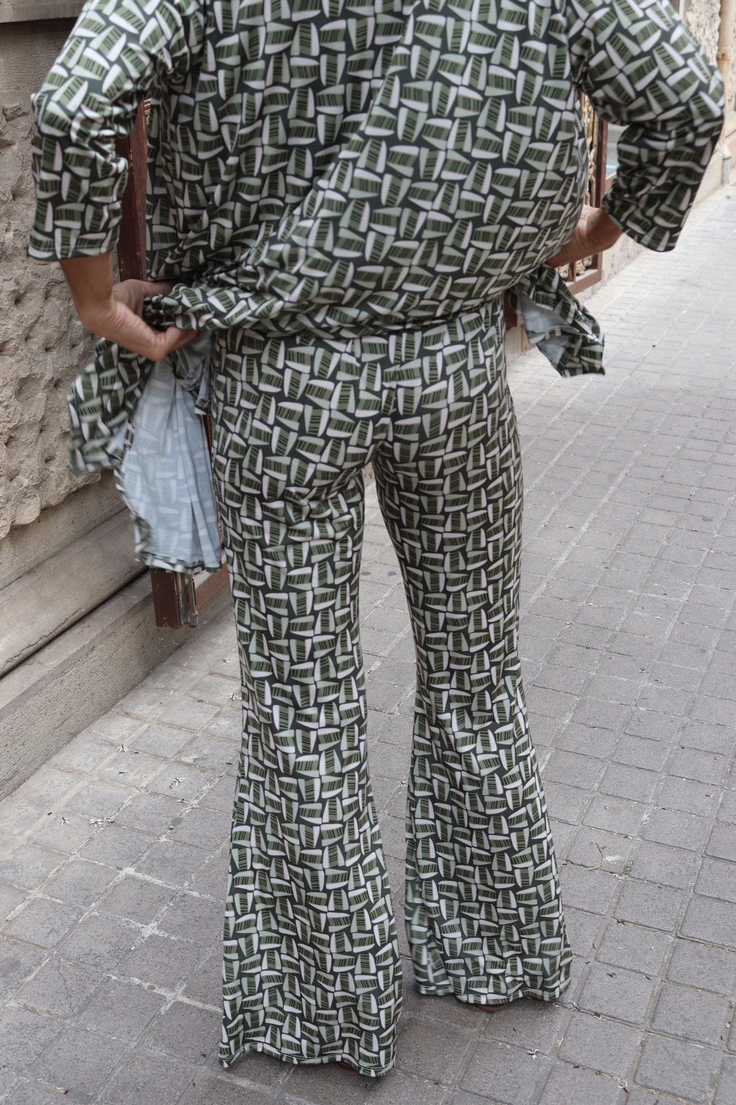 PANTALON PETRA CAMPANA VERDE