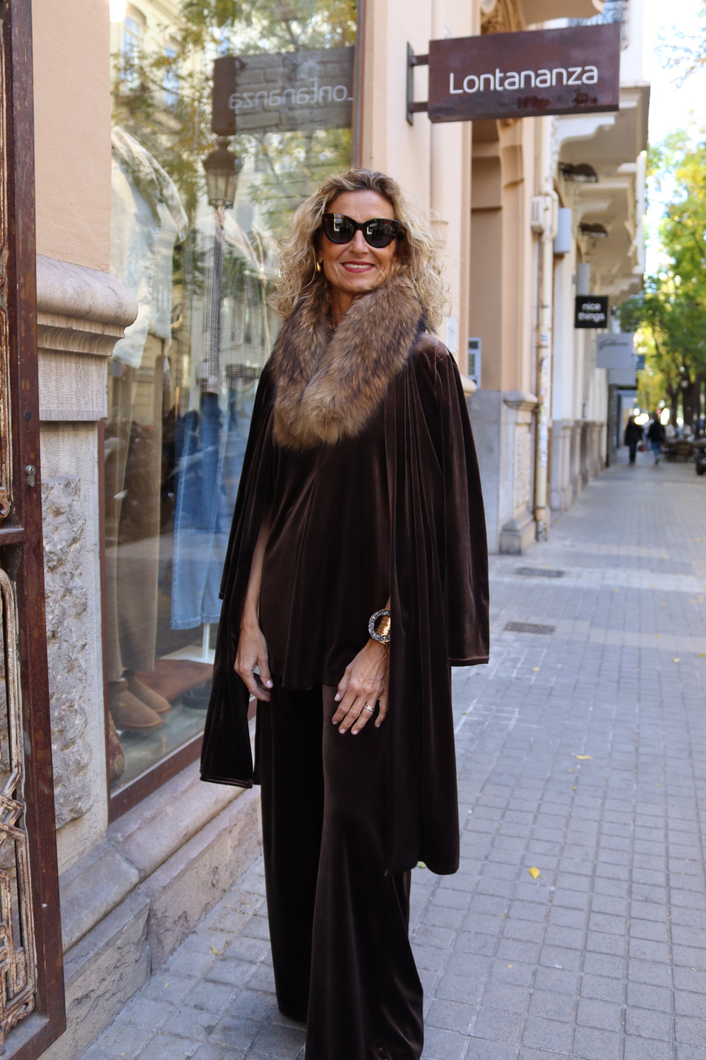 BRAZALETE GRIS PLATEADO