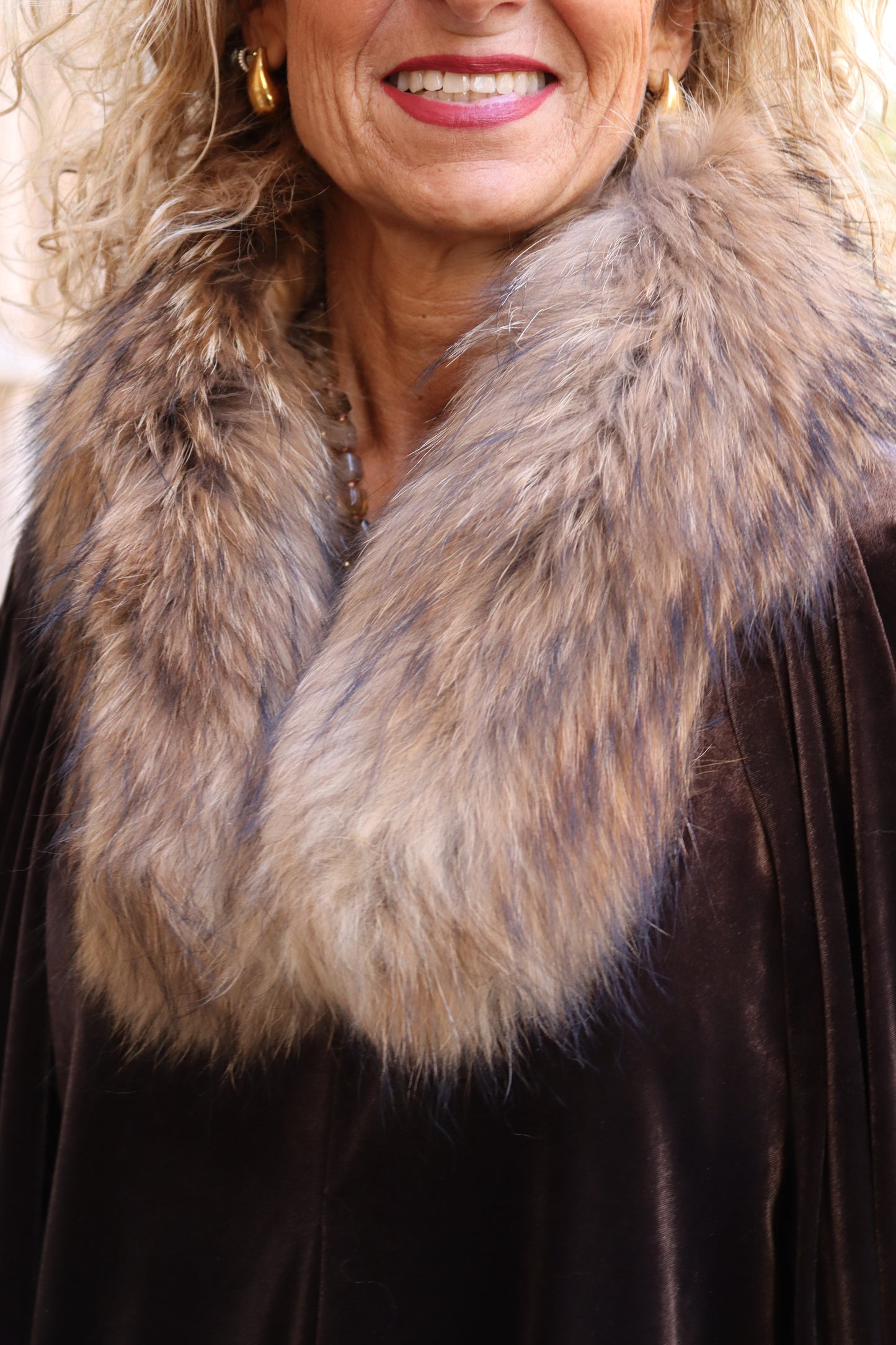 CUELLO DE PLEO BEIGE