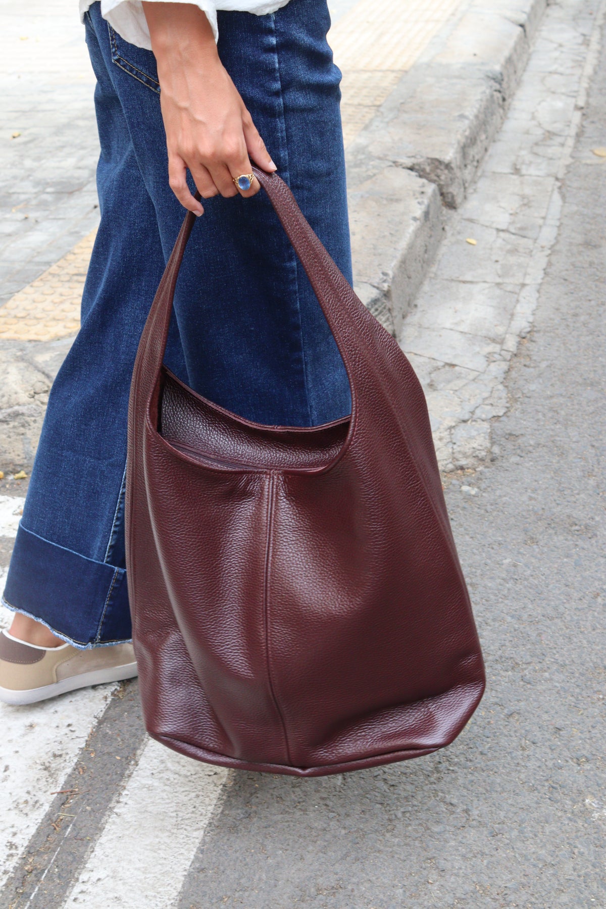 BOLSO SHOPPER PIEL BERENJENA