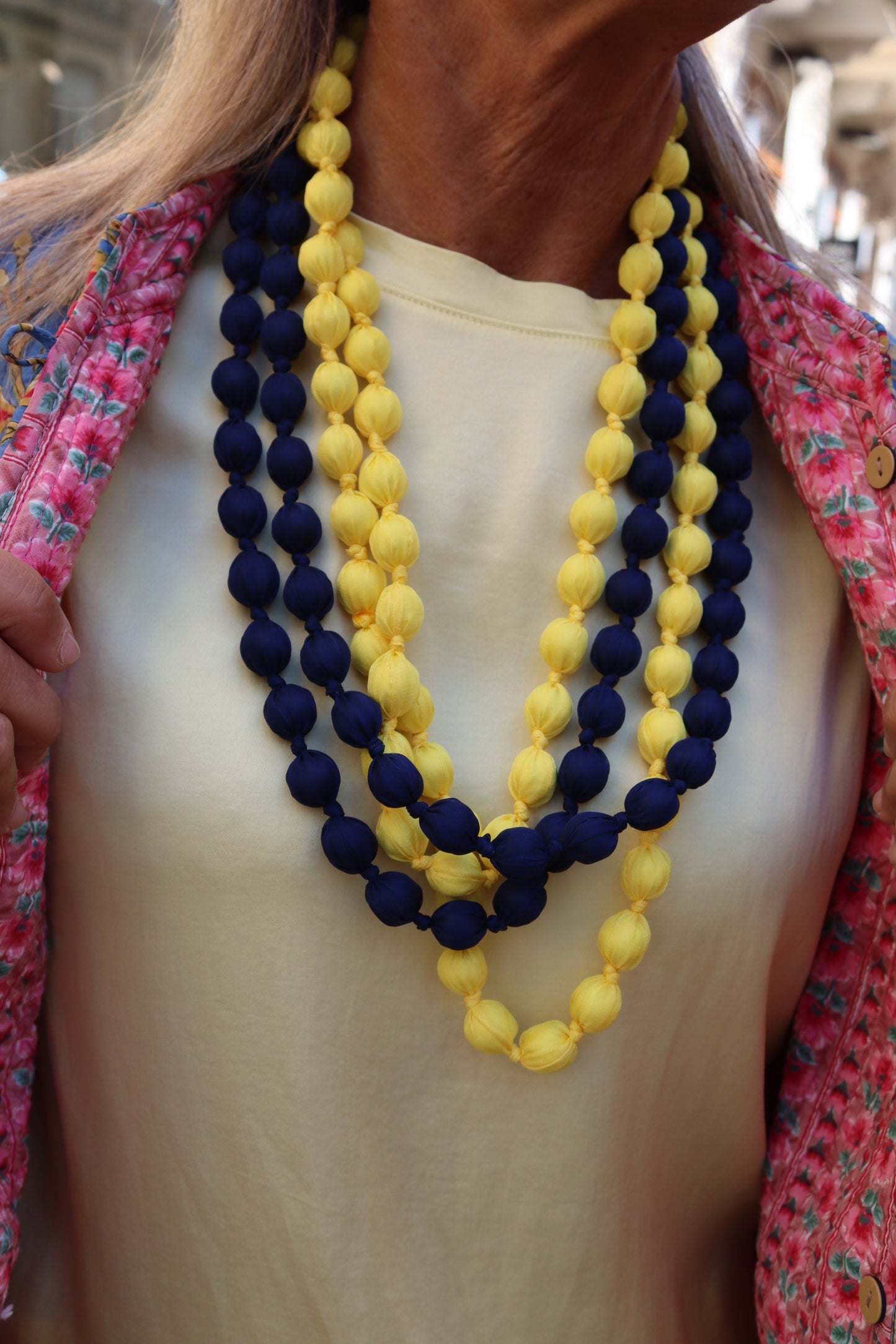 COLLAR NATALIA AZUL MARINO