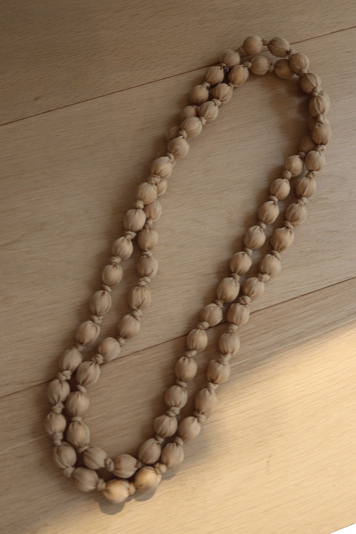 COLLAR NATALIA BEIGE