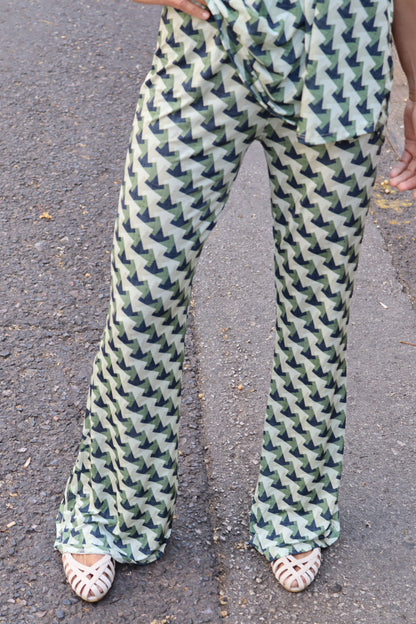 PANTALON TERE CAMPANA VERDE