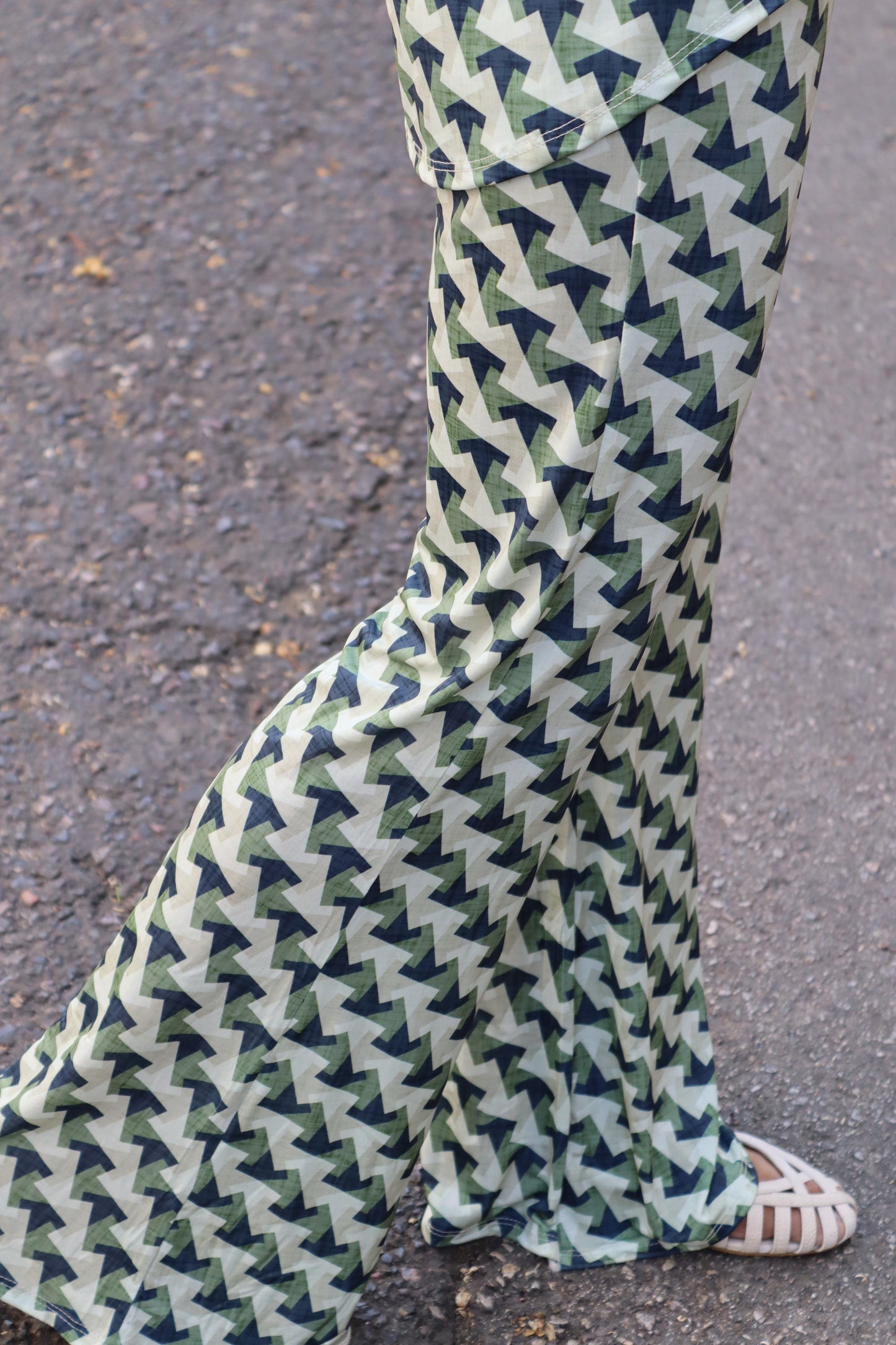 PANTALON TERE CAMPANA VERDE