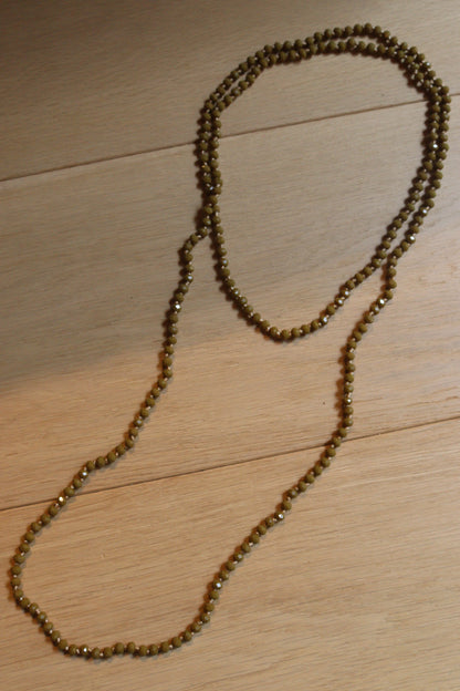 COLLAR ZOE PISTACHO