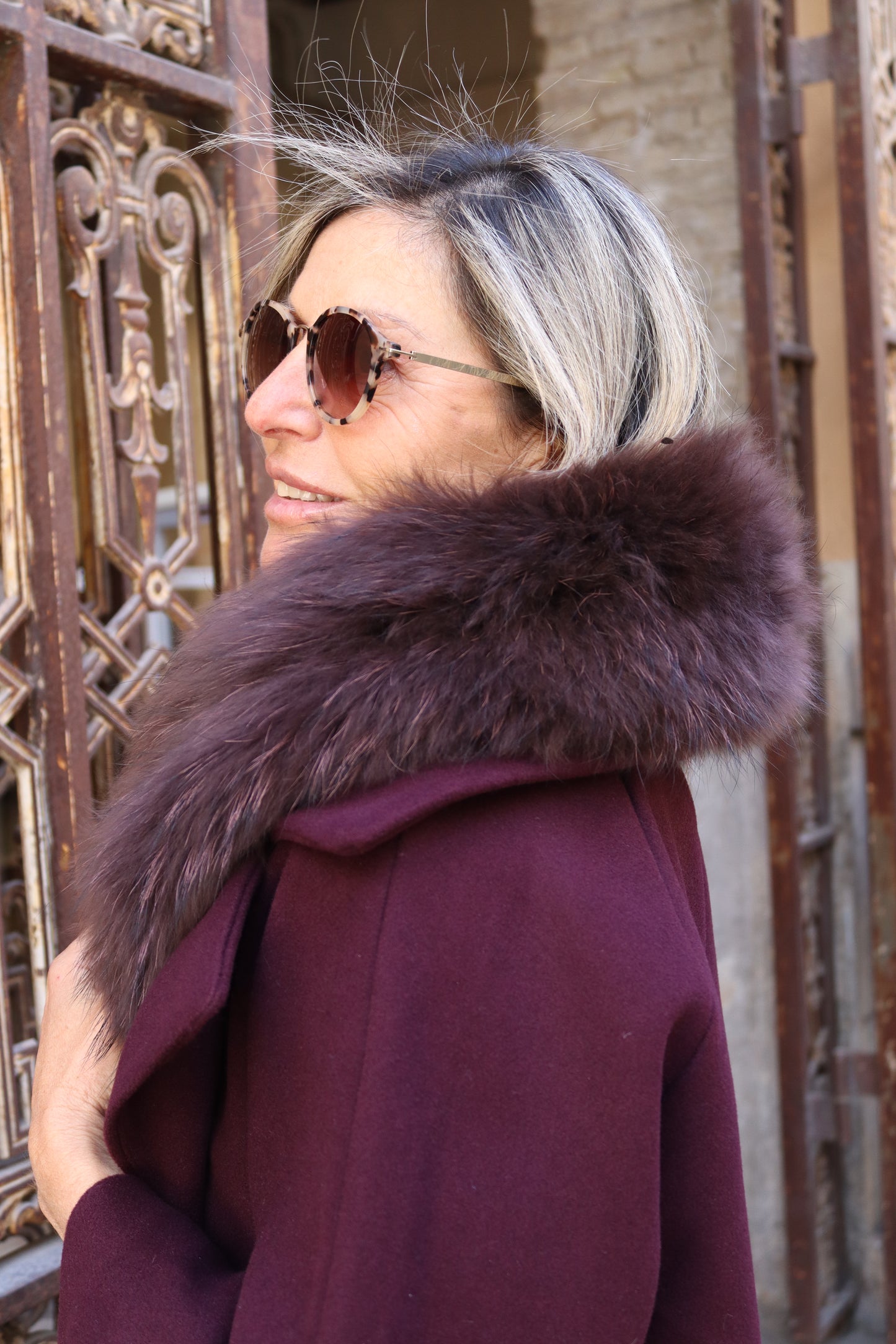 CUELLO FLECOS BERENJENA