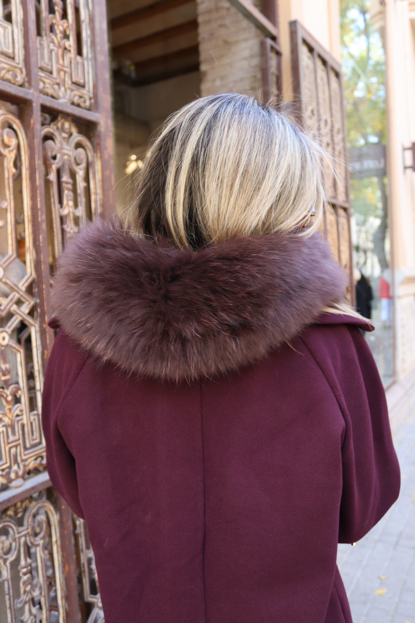 CUELLO FLECOS BERENJENA