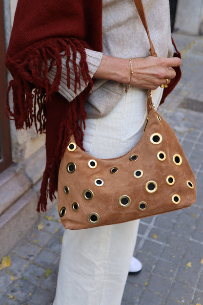 BOLSO TACHUELAS CAMEL