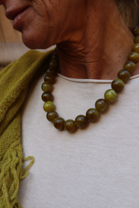 COLLAR BOLAS PISTACHO