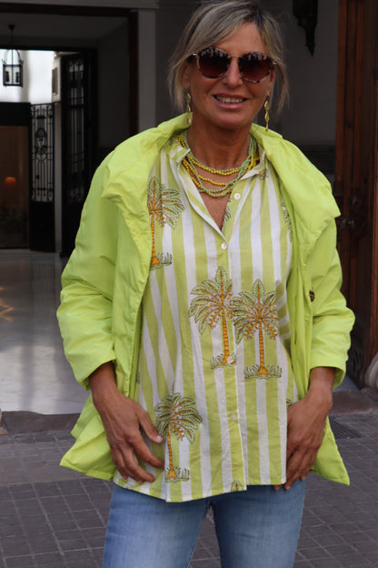 GABARDINA CORTA MERY VERDE FOSF.
