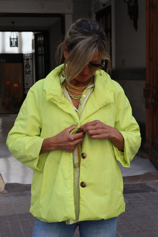 GABARDINA CORTA MERY VERDE FOSF.