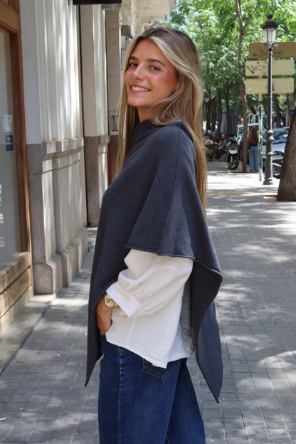 PONCHO PAULA GRIS