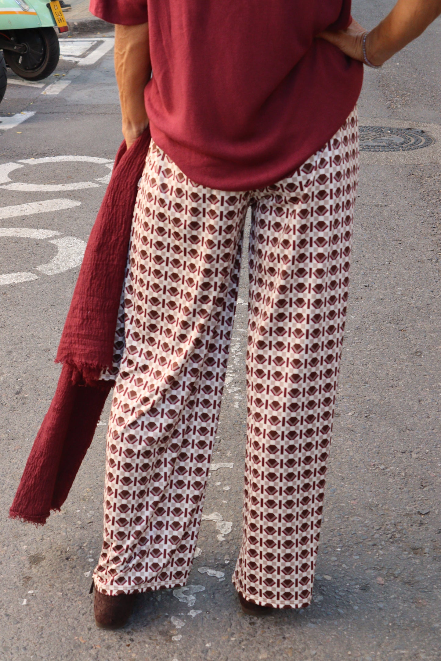 PANTALON CLAUDIA RECTO GRANATES