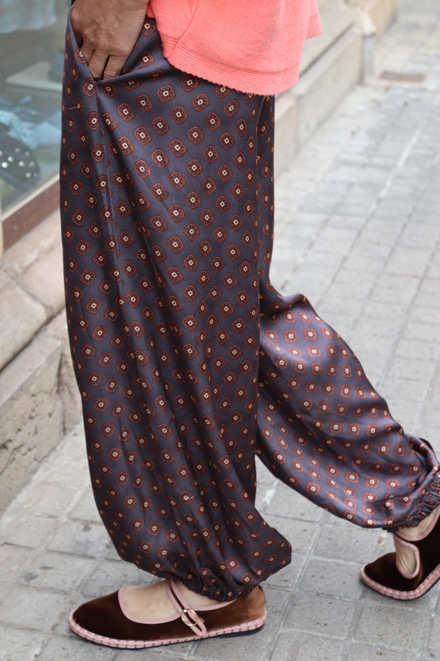 PANTALÓN BOMBACHO GRIS AZULADO