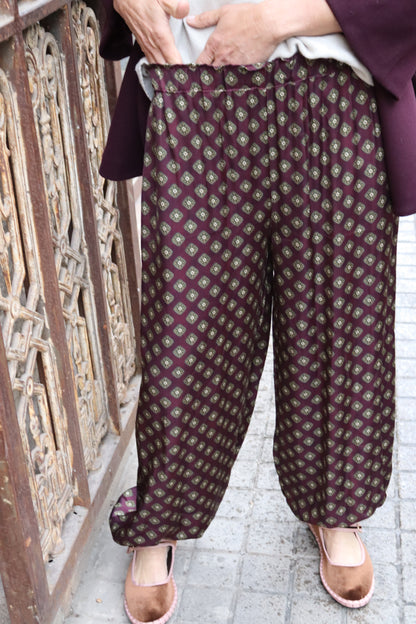 PANTALÓN BOMBACHO BERENJENA