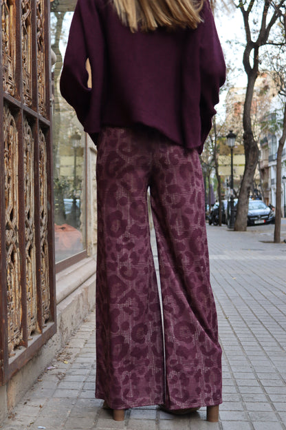 PANTALÓN ANIMAL PRINT BURDEOS